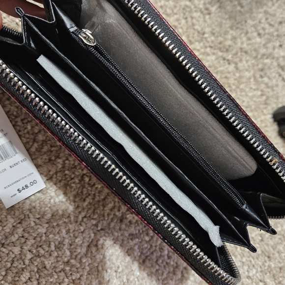 Wristlet wallet - Picture 3 of 4